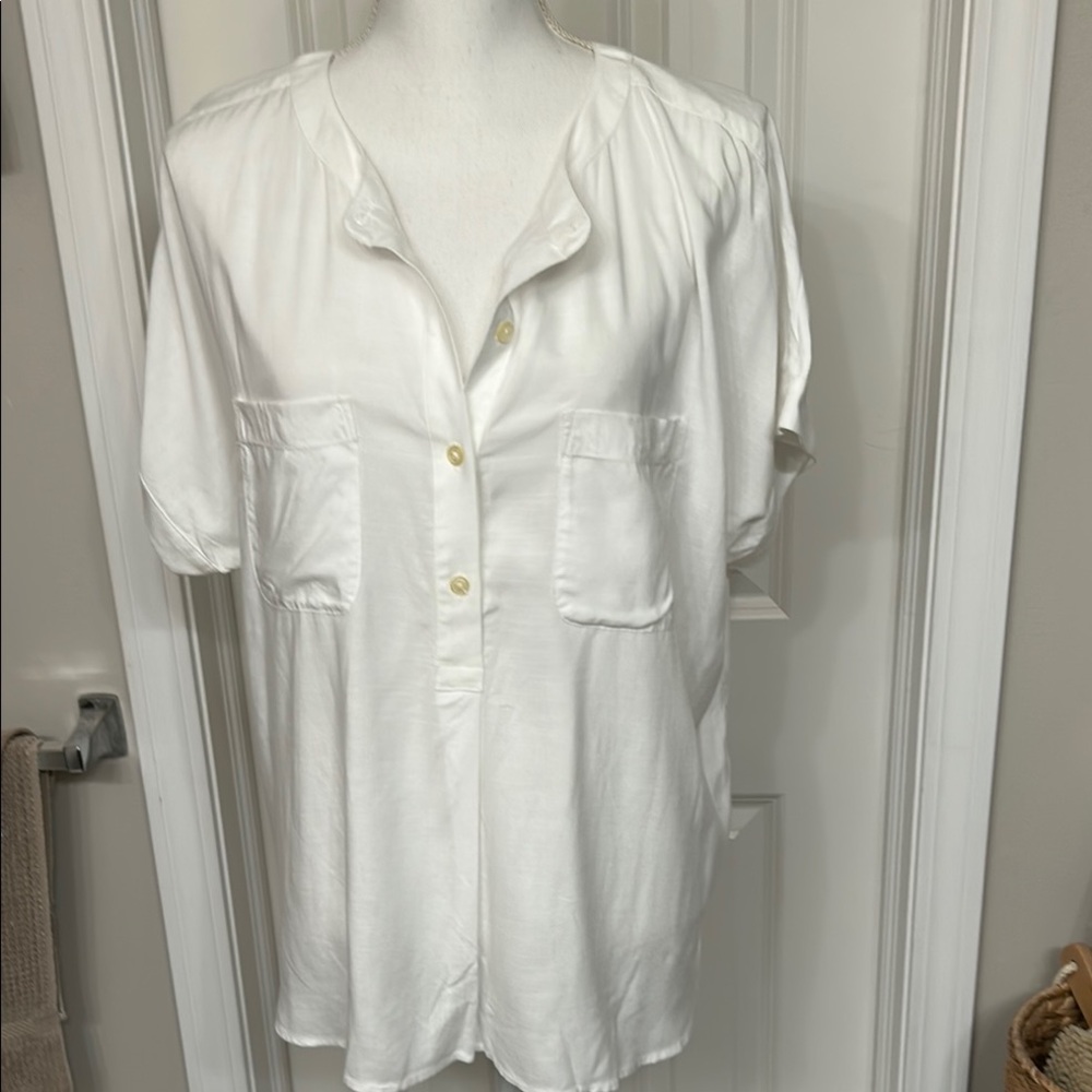 LOFT White Short Sleeve Button Down Blouse